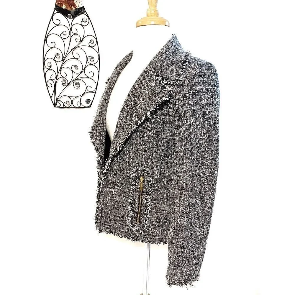 🎉HP 🎉NWOT Michael Kors Fringed Tweed Jacket